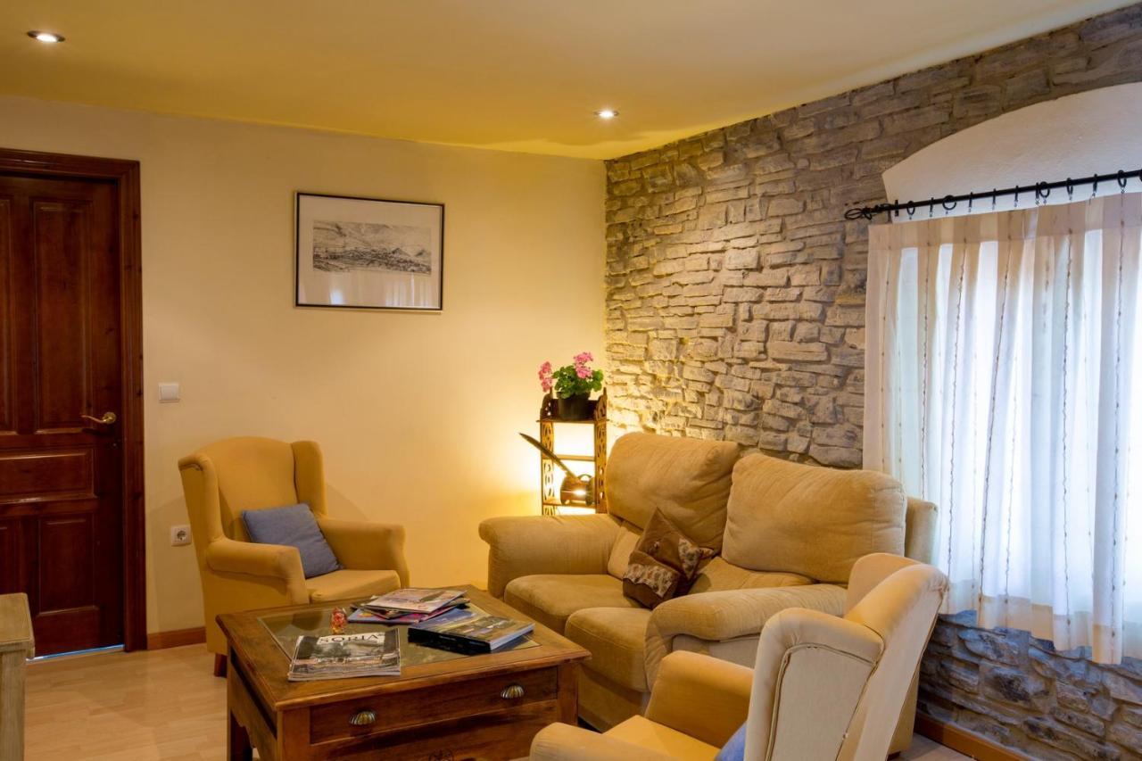 Hotel Rural Los Cerezos De Yanguas エクステリア 写真